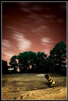 resized_resized_pylonredsky.jpg